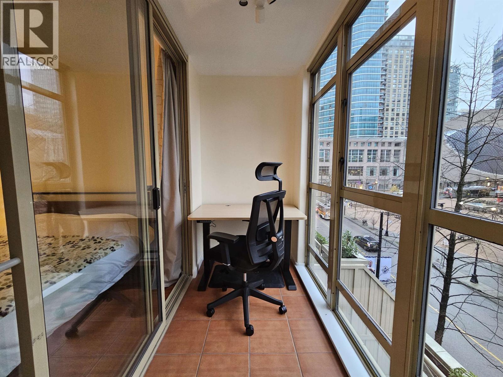 511 819 Hamilton Street, Vancouver, British Columbia V6B 6M2 - Photo 25 - R3068758