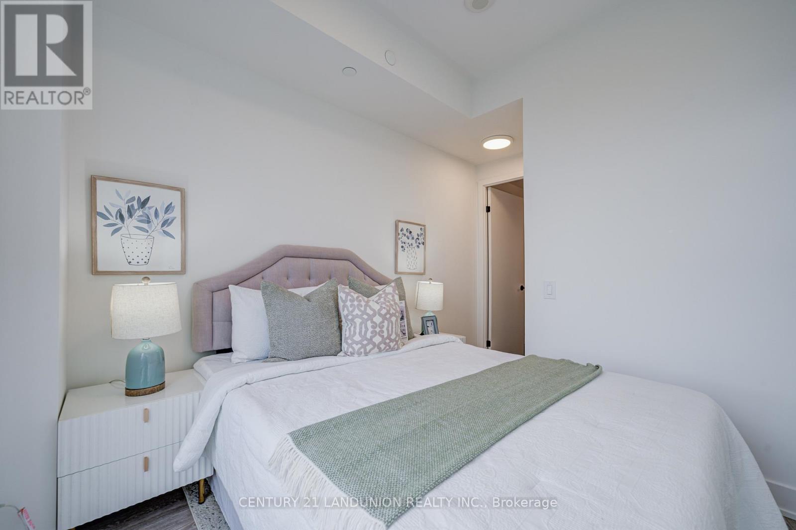 512 - 1285 Queen Street E, Toronto, Ontario  M4L 1C2 - Photo 23 - E12683096