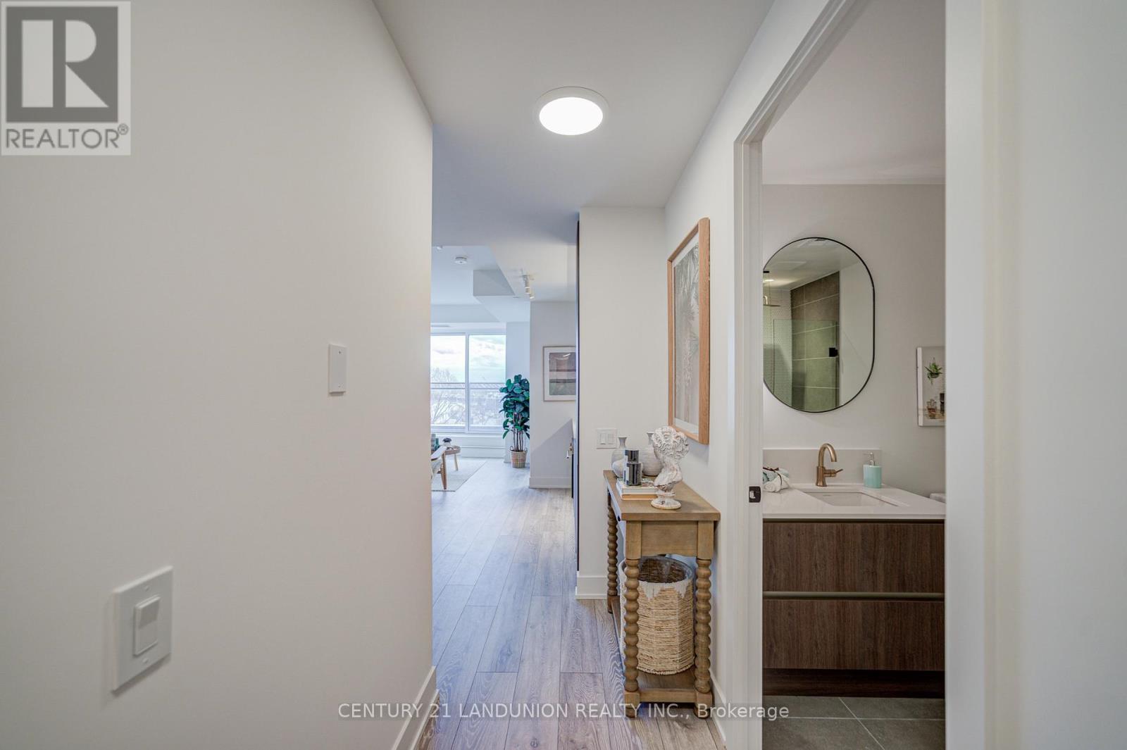 512 - 1285 Queen Street E, Toronto, Ontario  M4L 1C2 - Photo 8 - E12683096