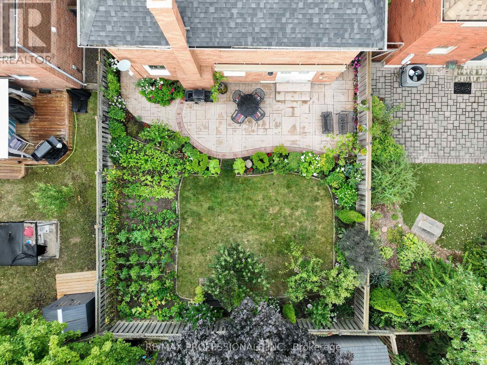 183 Barber Drive, Halton Hills, Ontario  L7G 5L5 - Photo 40 - W12594346