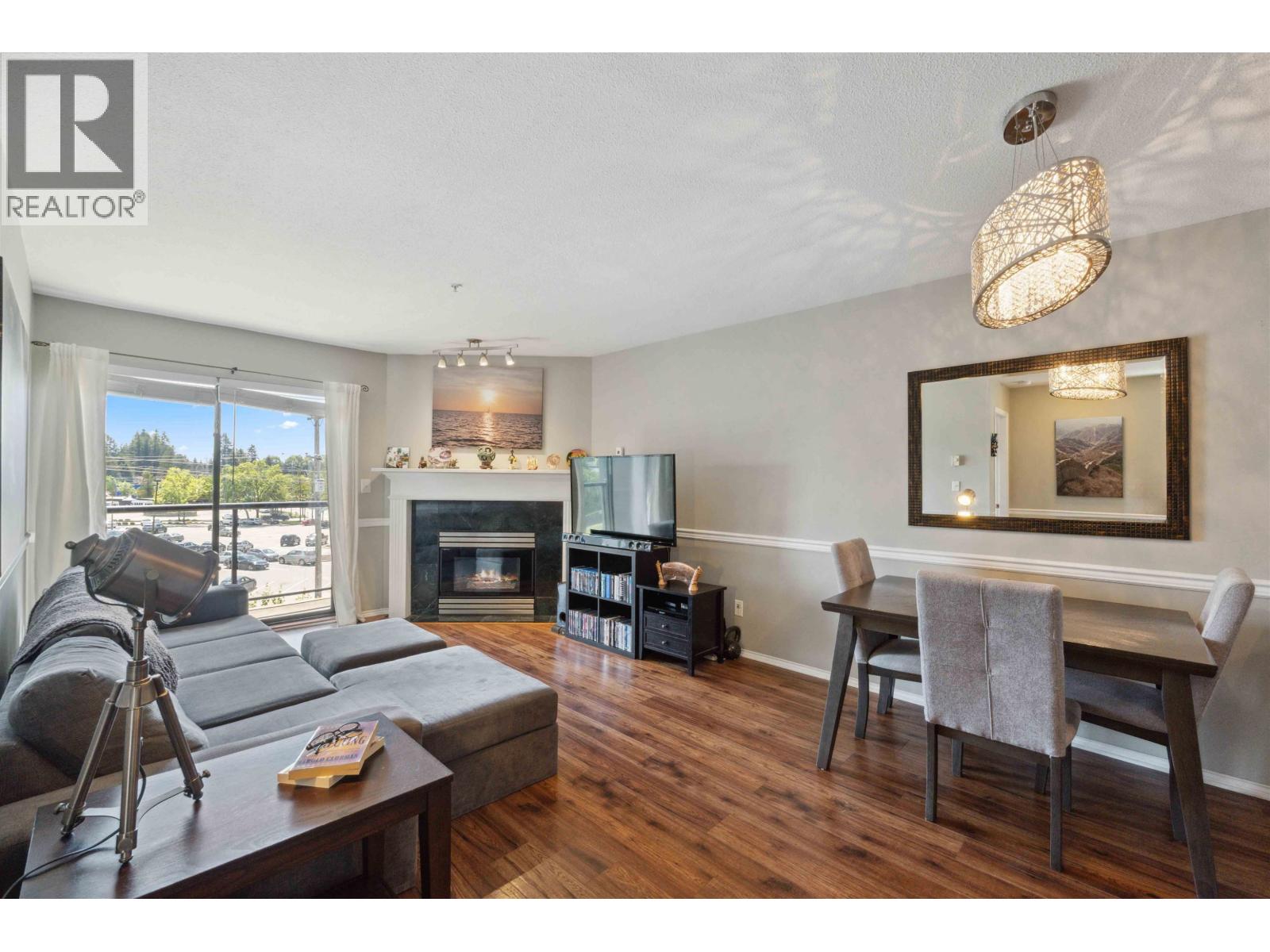 402 12025 207a Street, Maple Ridge, British Columbia  V2X 0R3 - Photo 2 - R3078034