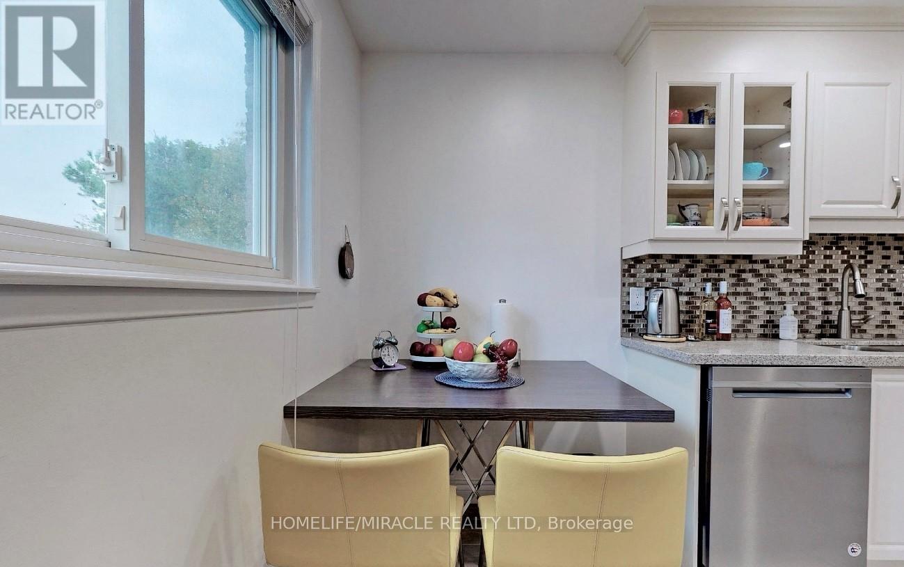 28 Scotney Grove, Toronto, Ontario  M1B 2S4 - Photo 13 - E12499704