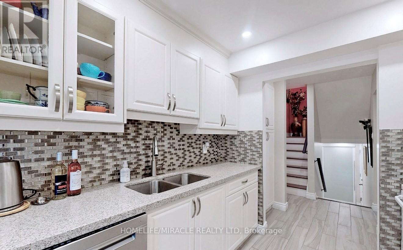 28 Scotney Grove, Toronto, Ontario  M1B 2S4 - Photo 11 - E12499704