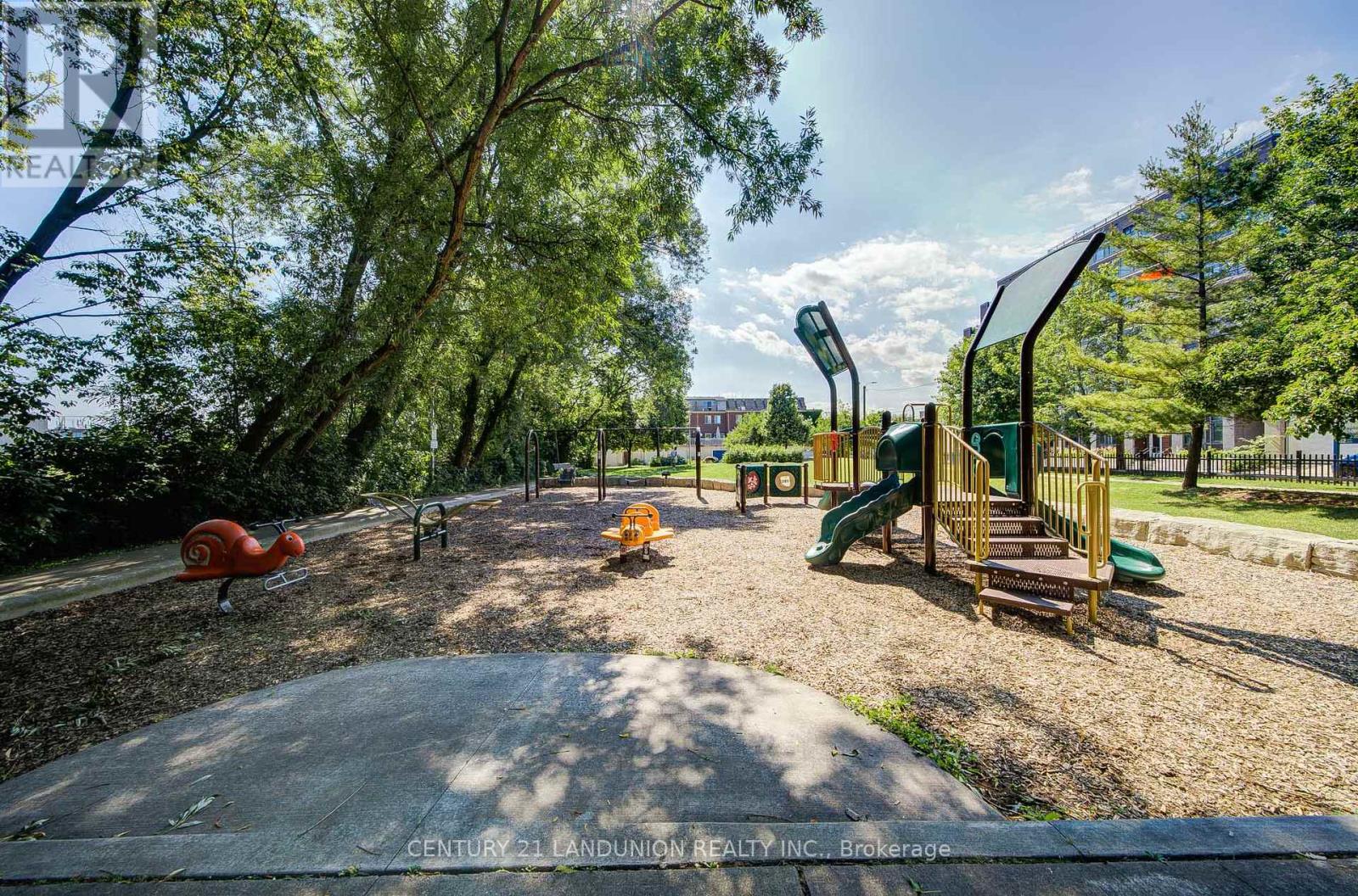 512 - 1285 Queen Street E, Toronto, Ontario  M4L 1C2 - Photo 36 - E12683096