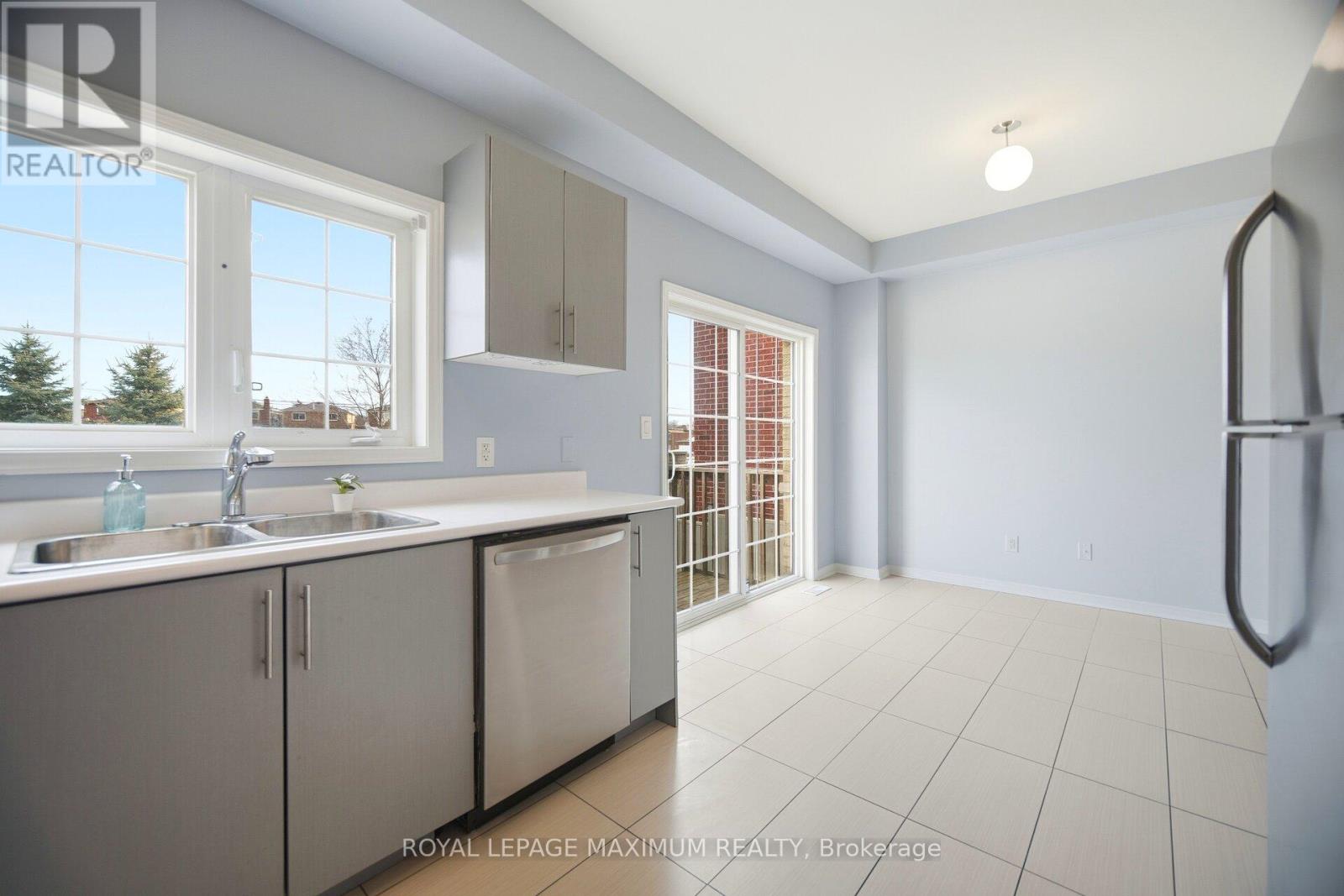 162 Gentile Circle, Vaughan, Ontario  L4H 1G4 - Photo 22 - N12684012