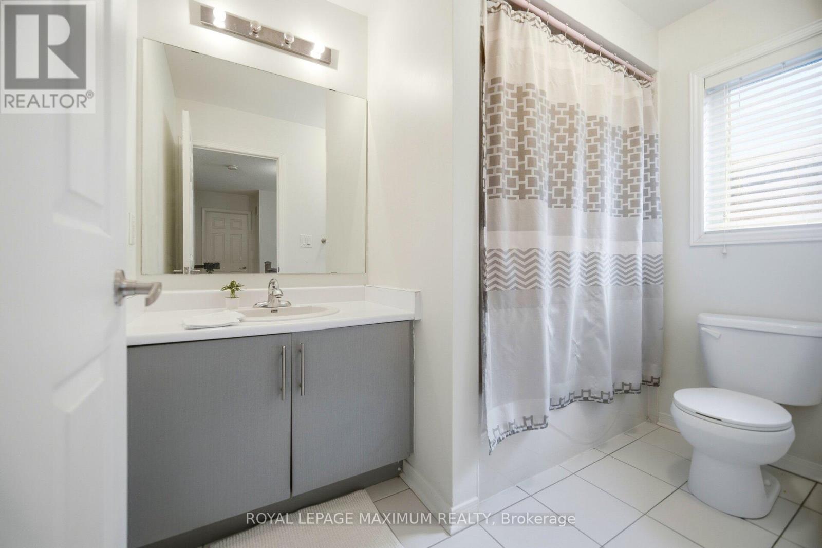 162 Gentile Circle, Vaughan, Ontario  L4H 1G4 - Photo 36 - N12684012