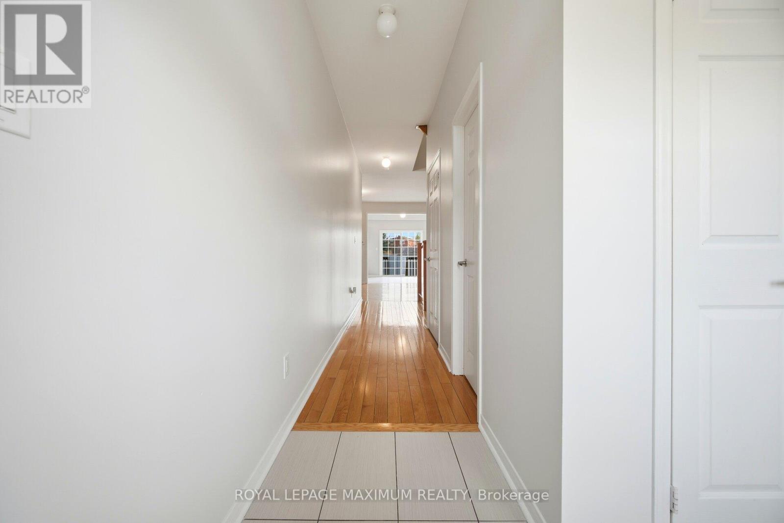 162 Gentile Circle, Vaughan, Ontario  L4H 1G4 - Photo 8 - N12684012