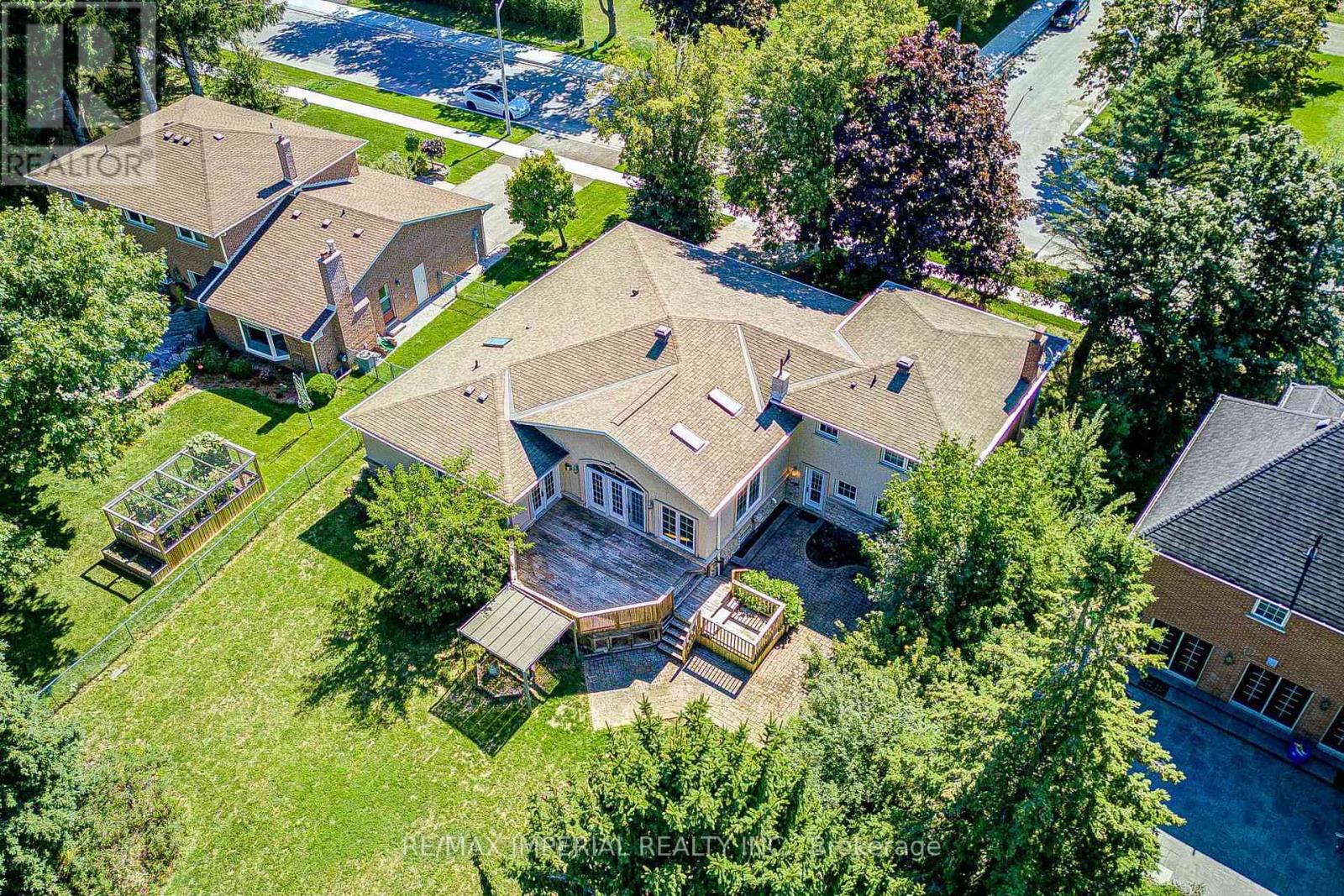 20 BLACKFOREST DRIVE, Richmond Hill, Ontario