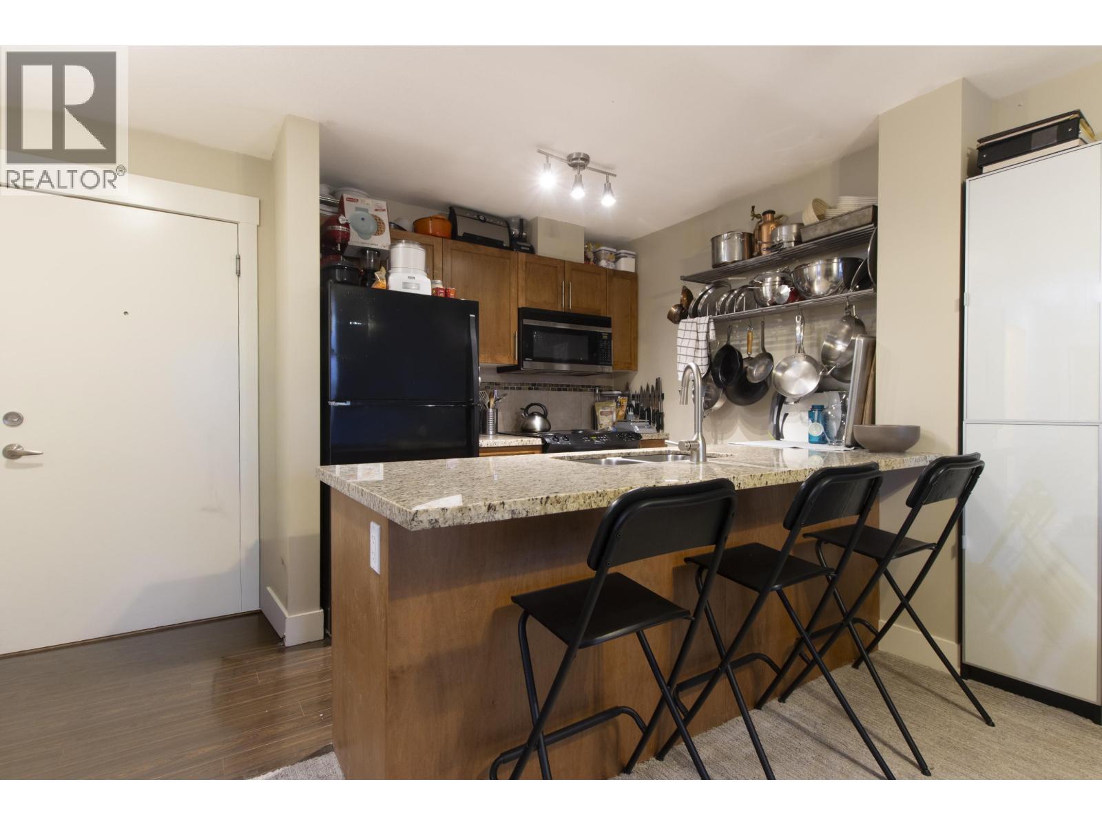 402 1211 Village Green Way, Squamish, British Columbia V8B 0R7 - Photo 3 - R3078012