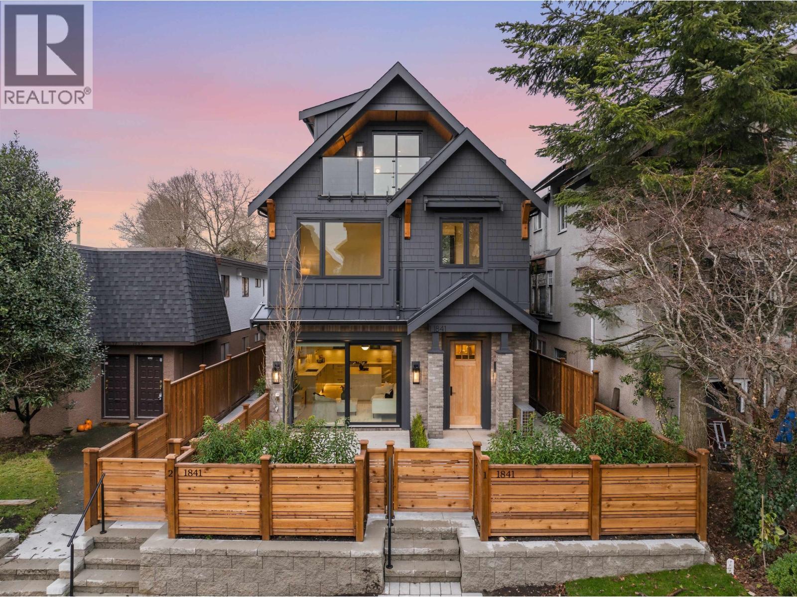 1 1841 PARKER STREET, Vancouver, British Columbia