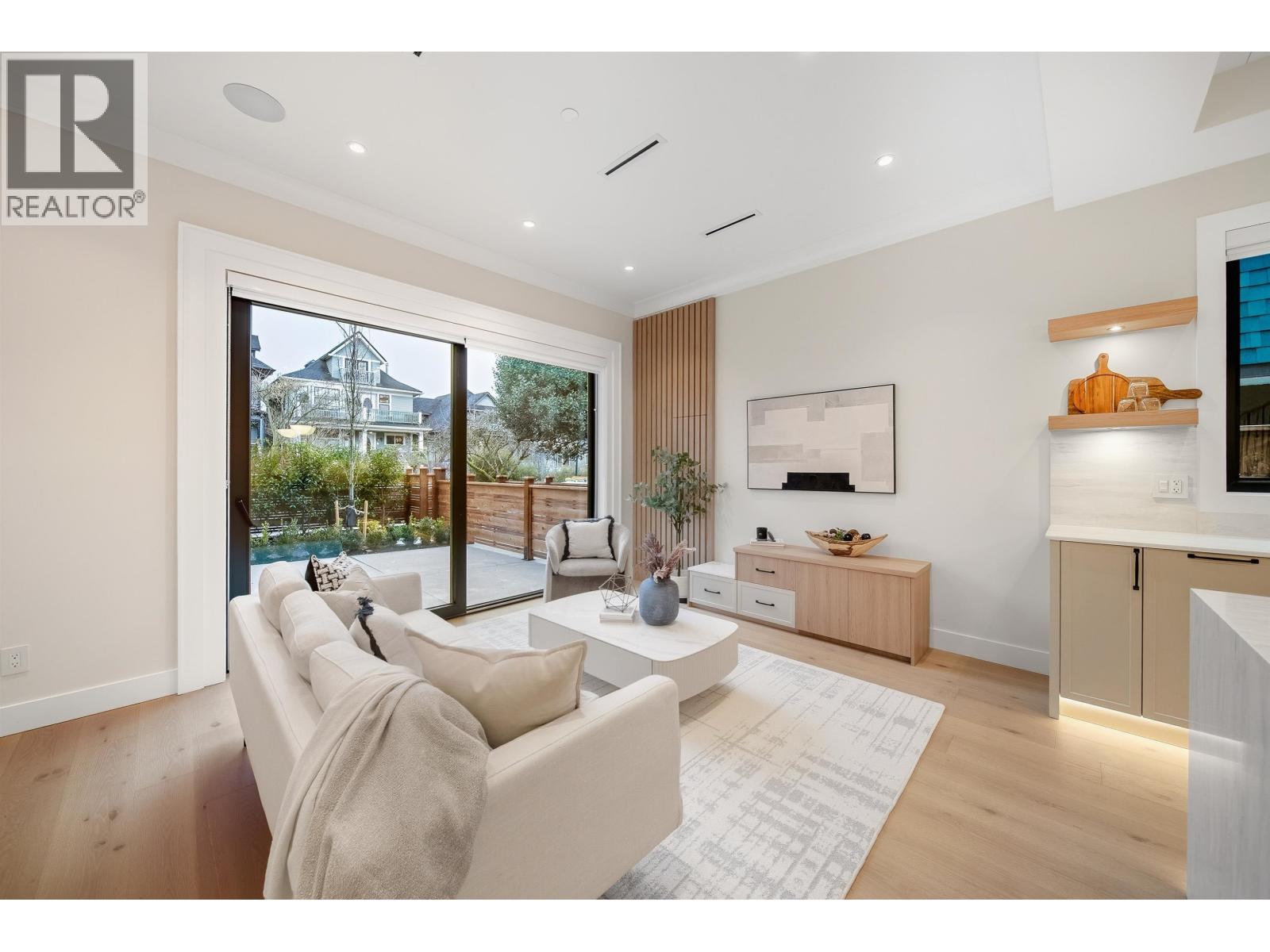 1 1841 Parker Street, Vancouver, British Columbia  V5L 2L1 - Photo 9 - R3076864