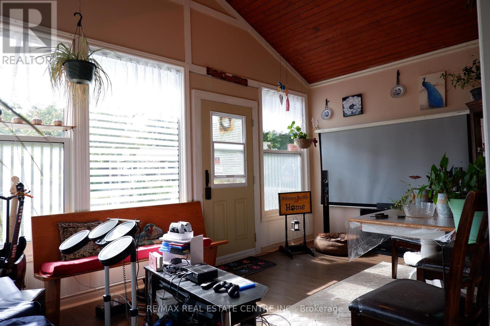 61 Cook Street, Halton Hills, Ontario  L7J 1Z5 - Photo 11 - W12684004