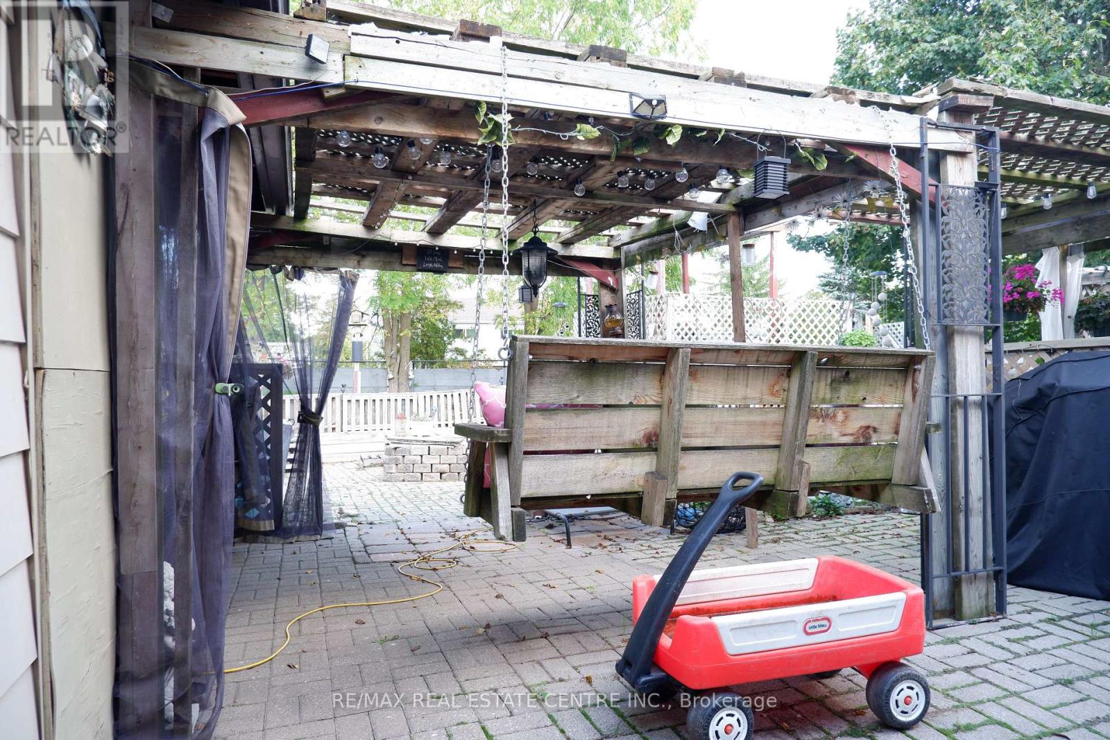 61 Cook Street, Halton Hills, Ontario  L7J 1Z5 - Photo 18 - W12684004