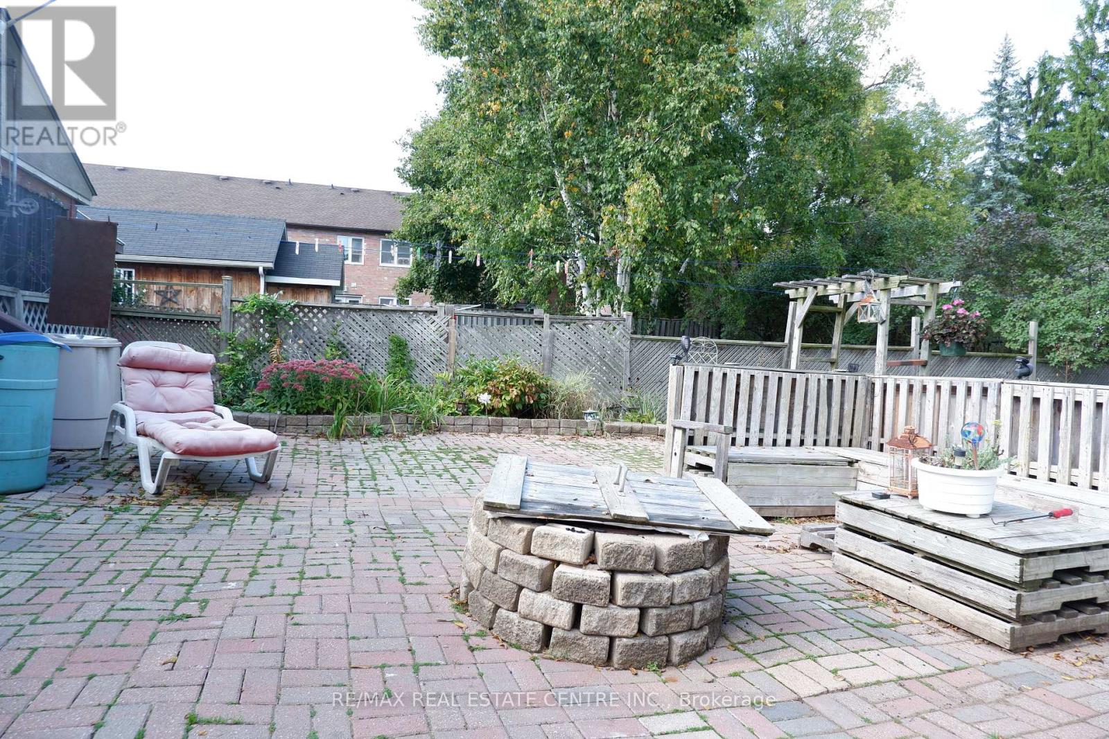 61 Cook Street, Halton Hills, Ontario  L7J 1Z5 - Photo 24 - W12684004