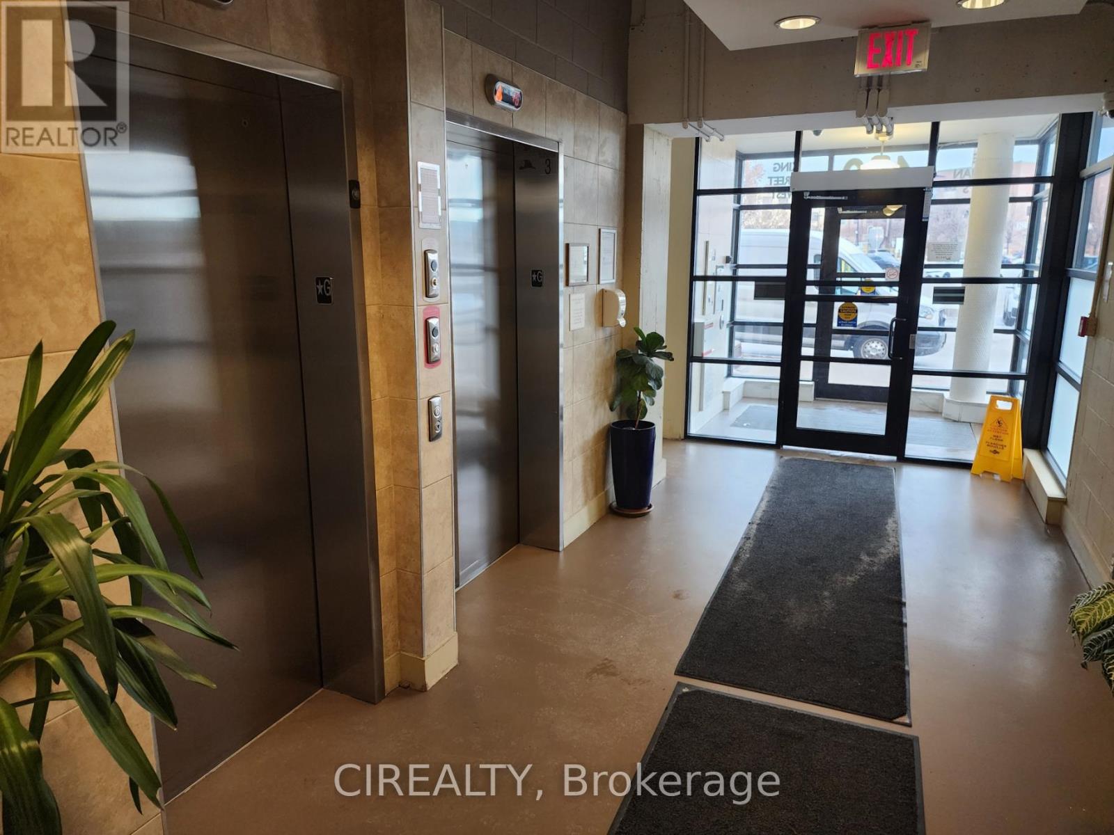 424 - 410 King Street W, Kitchener, Ontario  N2G 1C3 - Photo 5 - X12684002