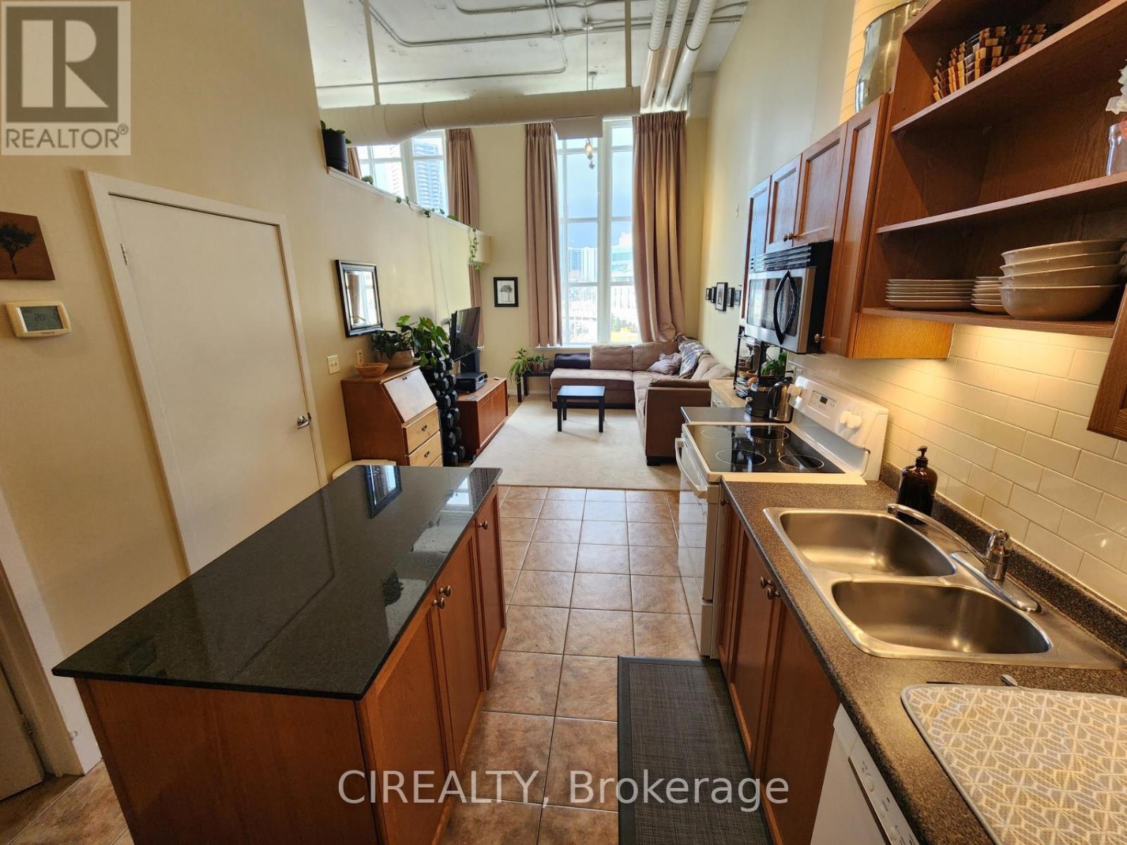 424 - 410 King Street W, Kitchener, Ontario  N2G 1C3 - Photo 8 - X12684002