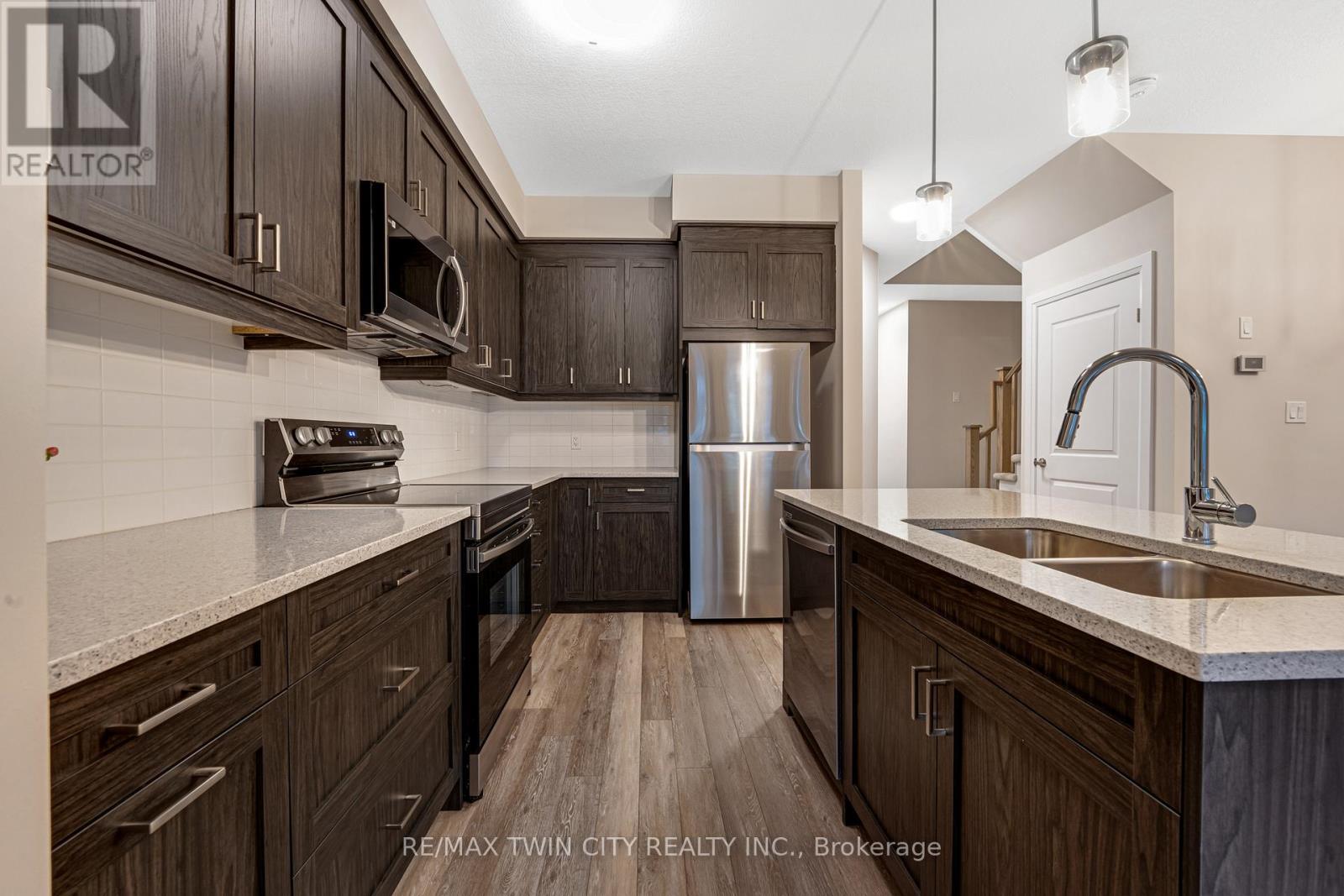 24 - 143 Elgin Street N, Cambridge, Ontario  N1R 5H6 - Photo 10 - X12684008