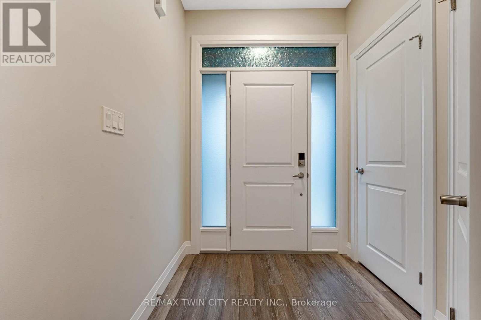 24 - 143 Elgin Street N, Cambridge, Ontario  N1R 5H6 - Photo 6 - X12684008