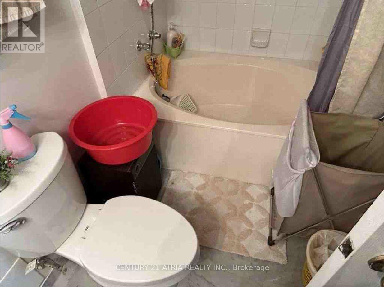 1913 - 80 Alton Towers Circle, Toronto, Ontario  M1V 5E8 - Photo 15 - E12587990