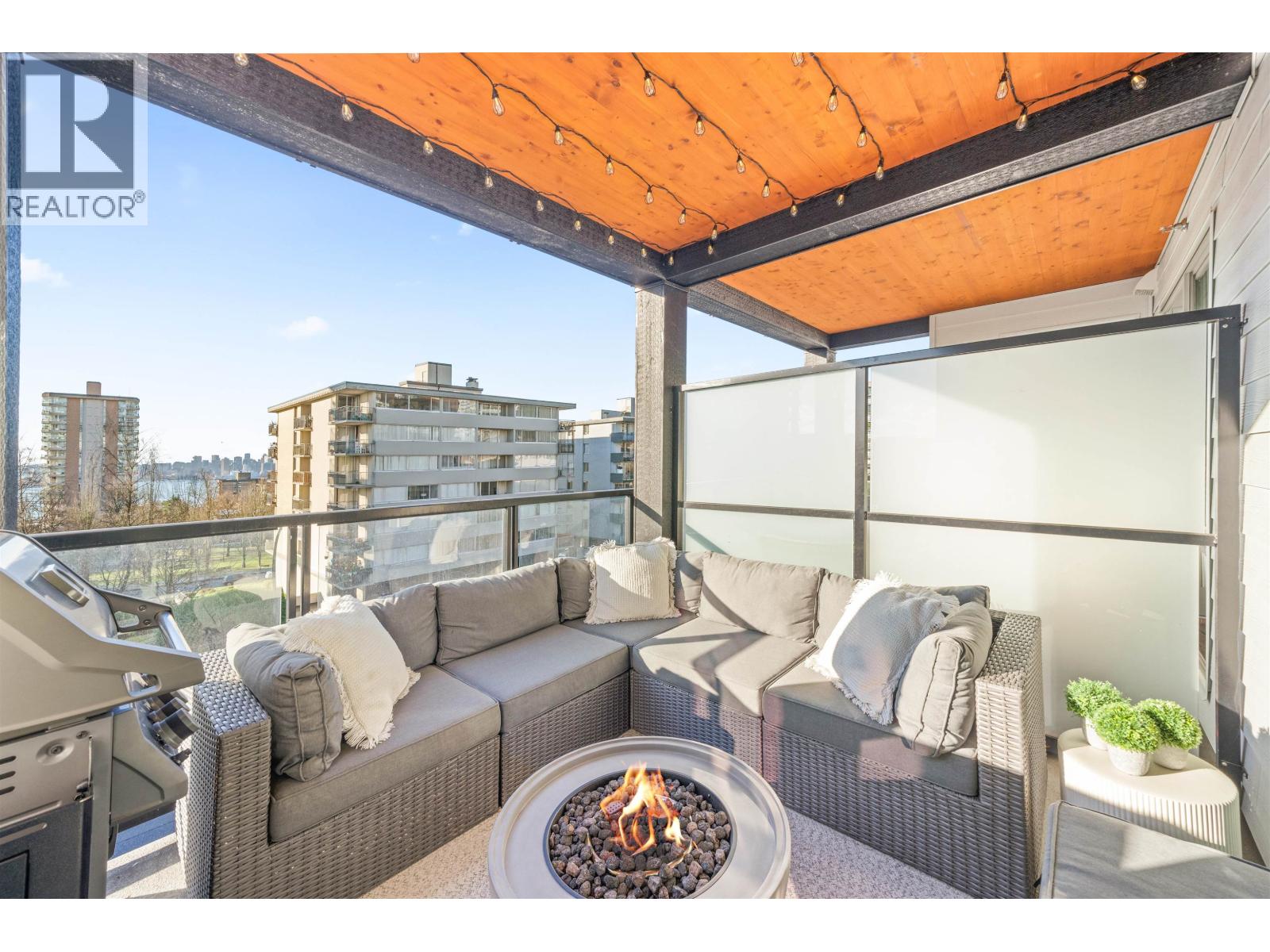 304 108 E 8th Street, North Vancouver, British Columbia  V7L 0H1 - Photo 5 - R3076062