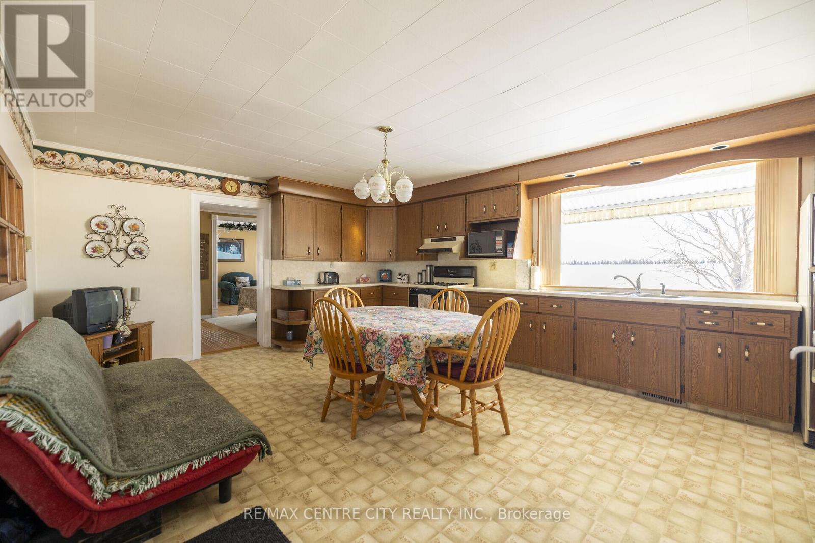 19267 County Road 25, South Glengarry, Ontario  K0C 1B0 - Photo 10 - X12684022