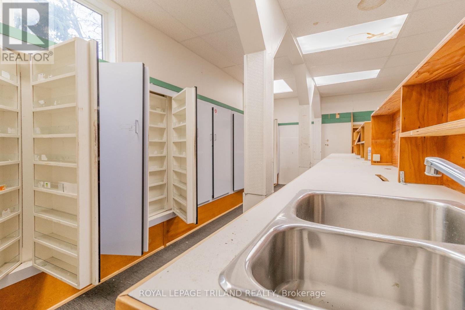 11 Goshen Street N, Bluewater, Ontario  N0M 2T0 - Photo 29 - X12684064