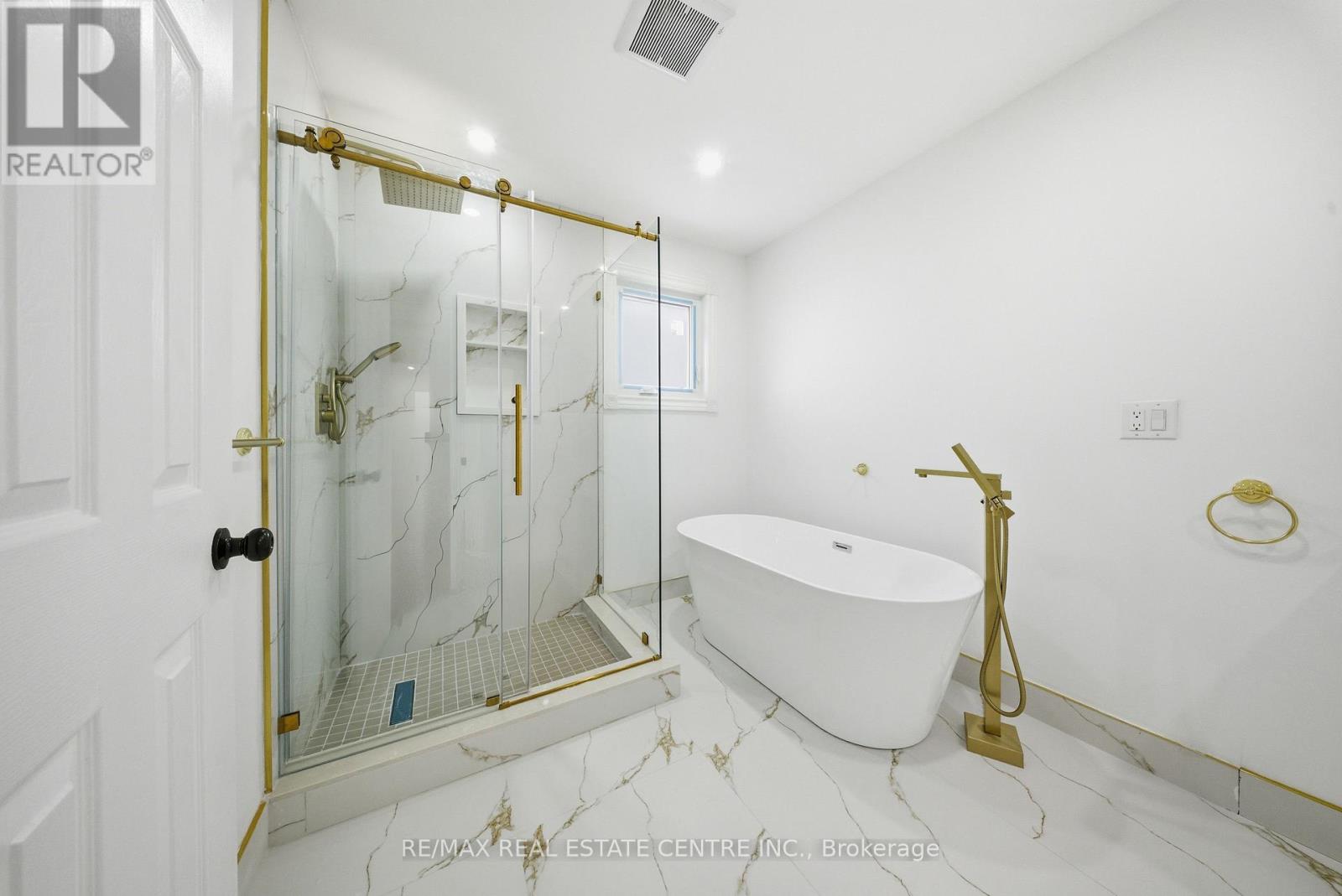 3316 Lady Slipper Court, Mississauga, Ontario  L5N 6A9 - Photo 23 - W12595972