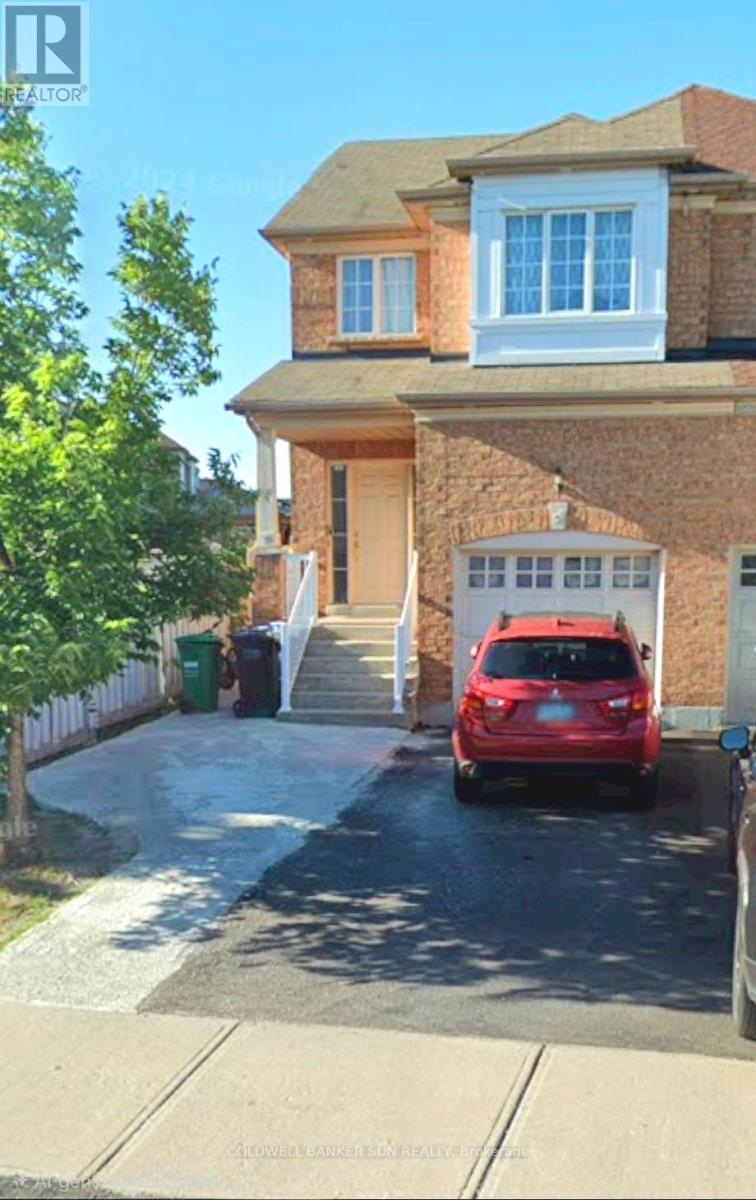 39 ROTUNDA STREET, Brampton, Ontario