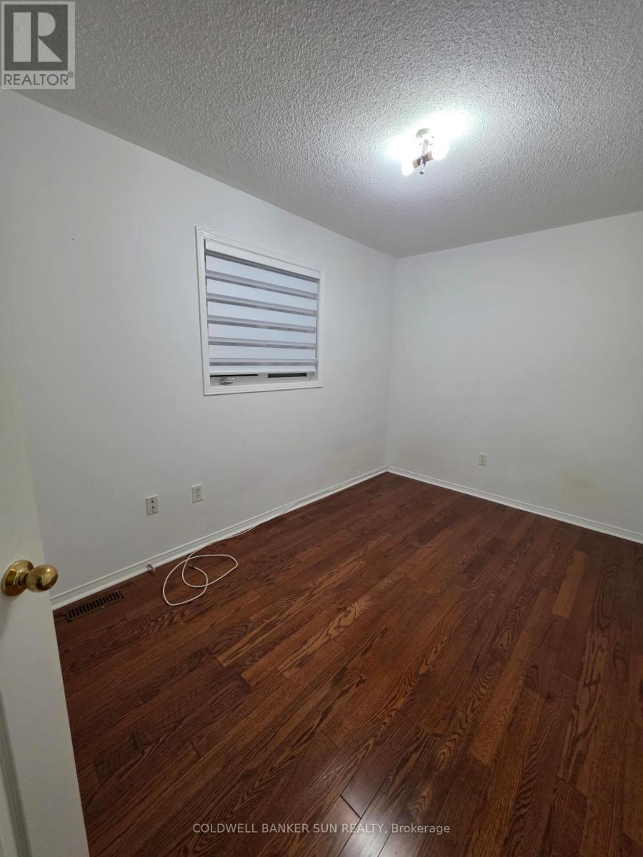 39 Rotunda Street, Brampton, Ontario  L6X 5E5 - Photo 10 - W12678642