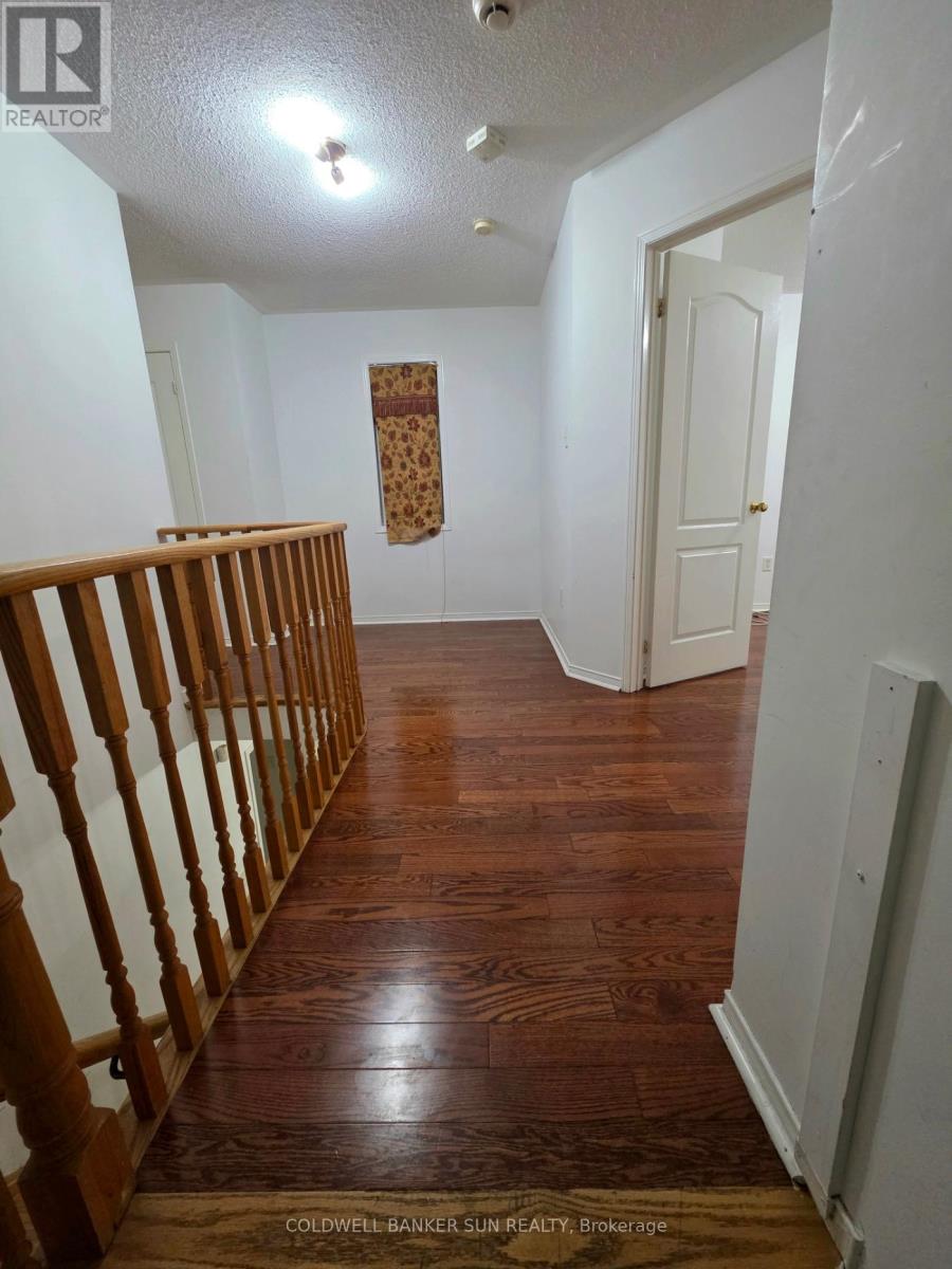 39 Rotunda Street, Brampton, Ontario  L6X 5E5 - Photo 9 - W12678642