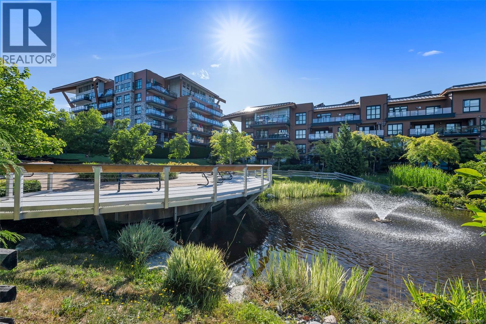 201 747 Travino Lane, Saanich, British Columbia