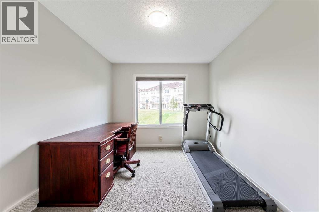 160 Sunset Point, Cochrane, Alberta  T4C 0k9 - Photo 25 - A2263935
