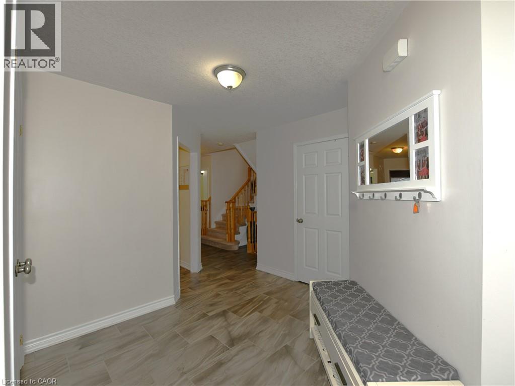 19 Flockhart Road, Cambridge, Ontario  N1P 1G2 - Photo 3 - 40797545