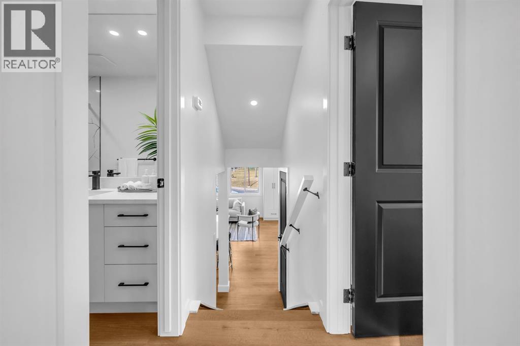 5747 24 Avenue Ne, Calgary, Alberta  T1Y 4R1 - Photo 19 - A2275009