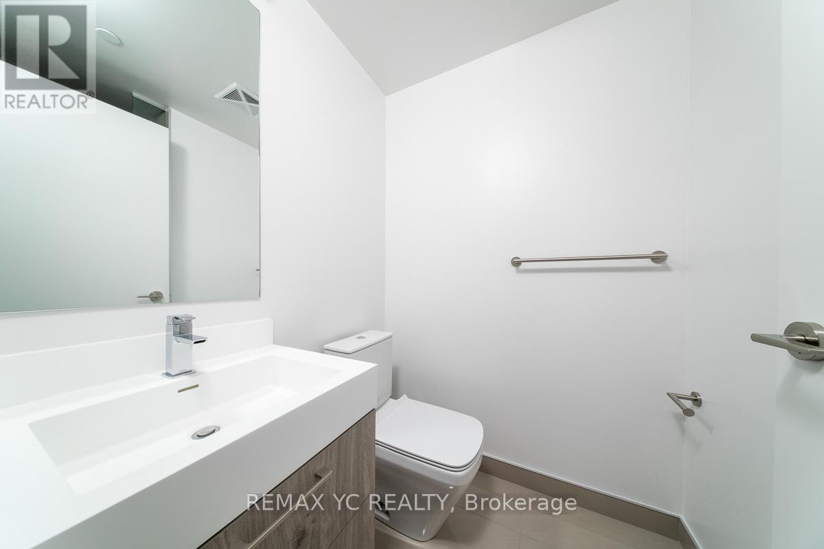 4702 - 1 Yorkville Avenue, Toronto, Ontario  M4W 0B1 - Photo 12 - C12684026