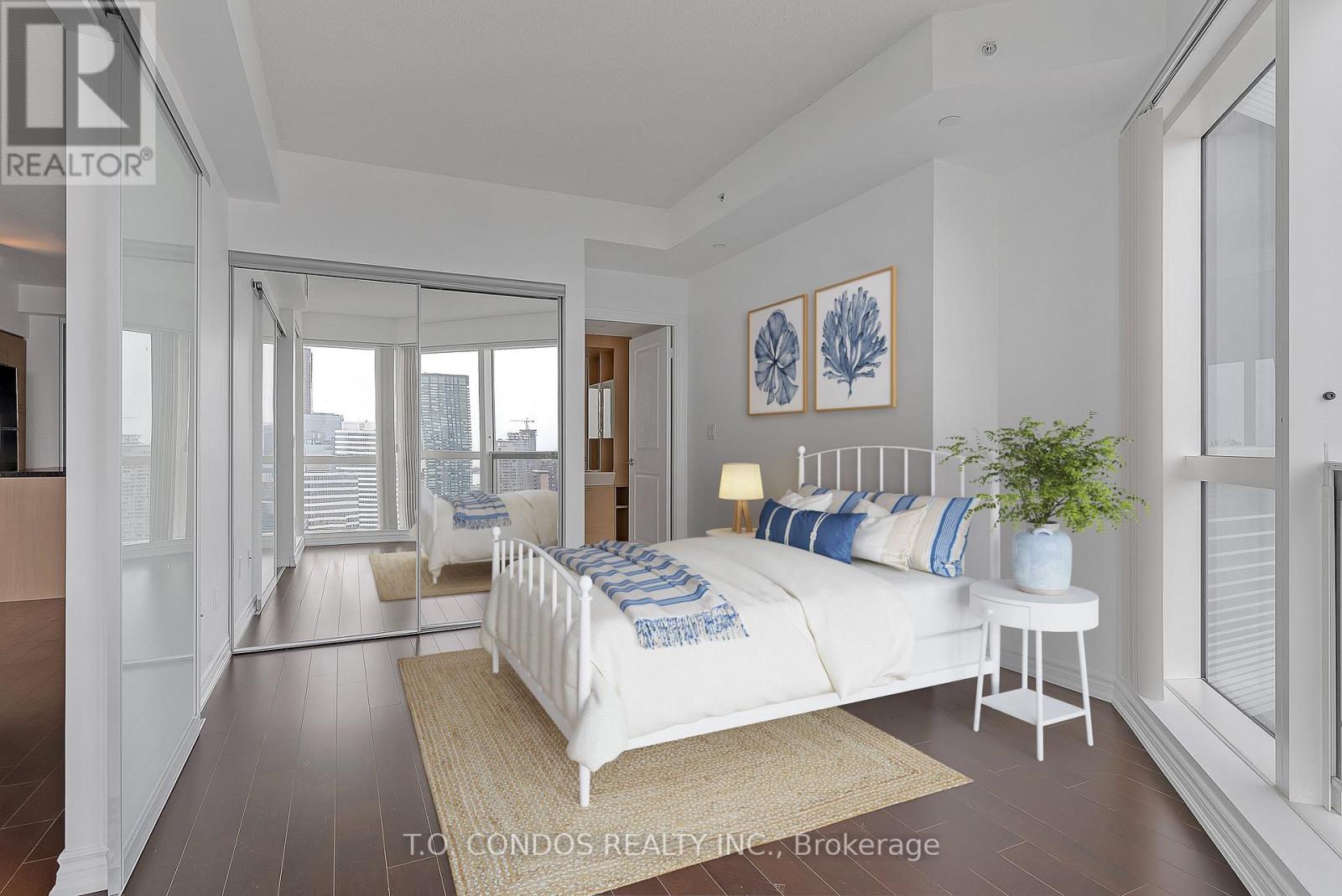 3808 - 386 Yonge Street, Toronto (Bay Street Corridor), Ontario  M5B 0A5 - Photo 20 - C12684038