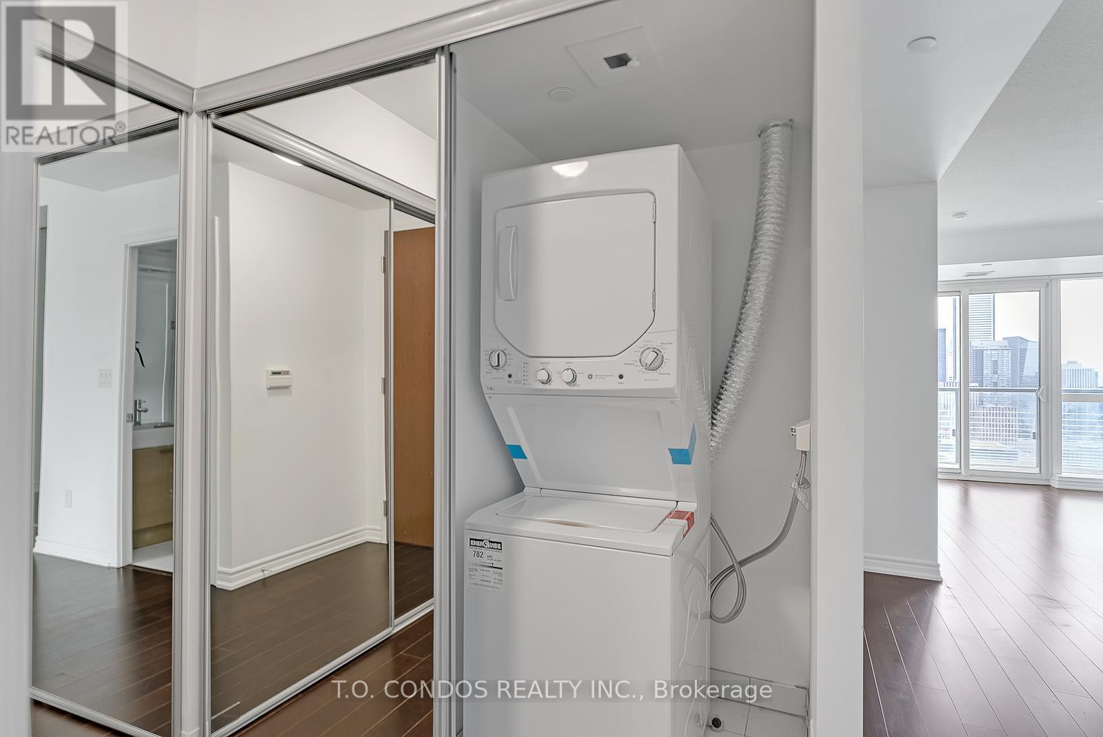 3808 - 386 Yonge Street, Toronto, Ontario  M5B 0A5 - Photo 23 - C12684038