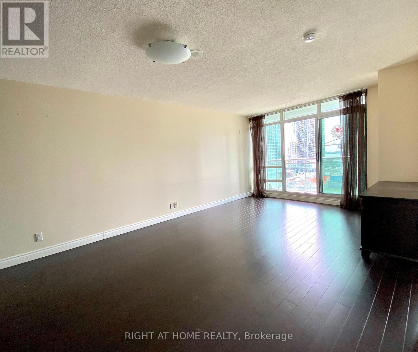 912 - 397 Front Street W, Toronto, Ontario  M5V 3S1 - Photo 4 - C12684058