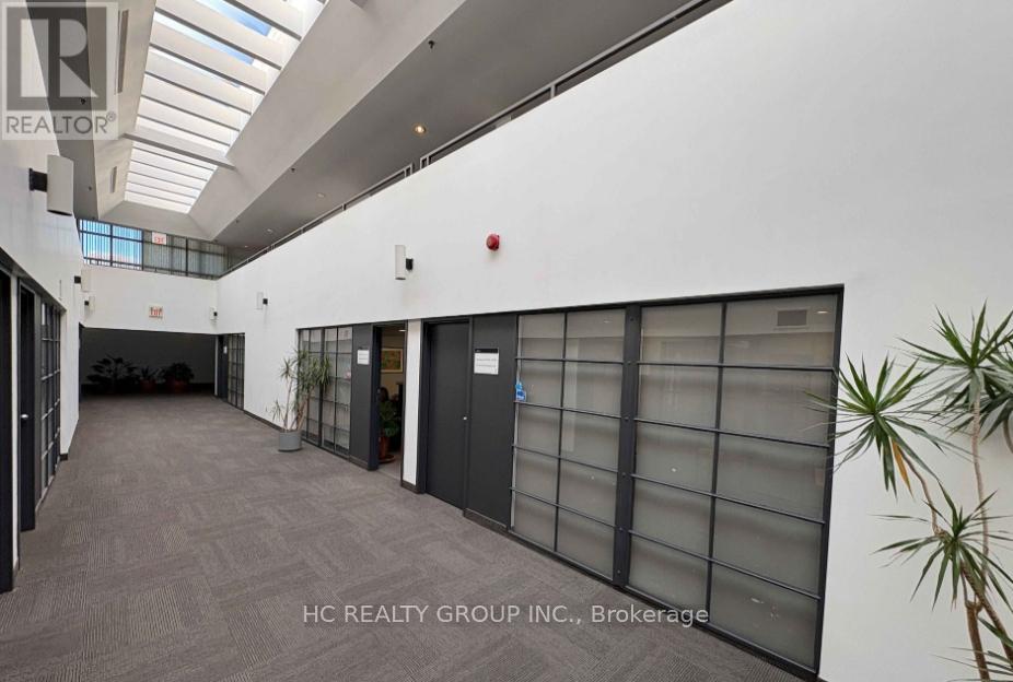 226 Room 7 - 7181 Woodbine Avenue, Markham, Ontario  L3R 1A3 - Photo 9 - N12684036