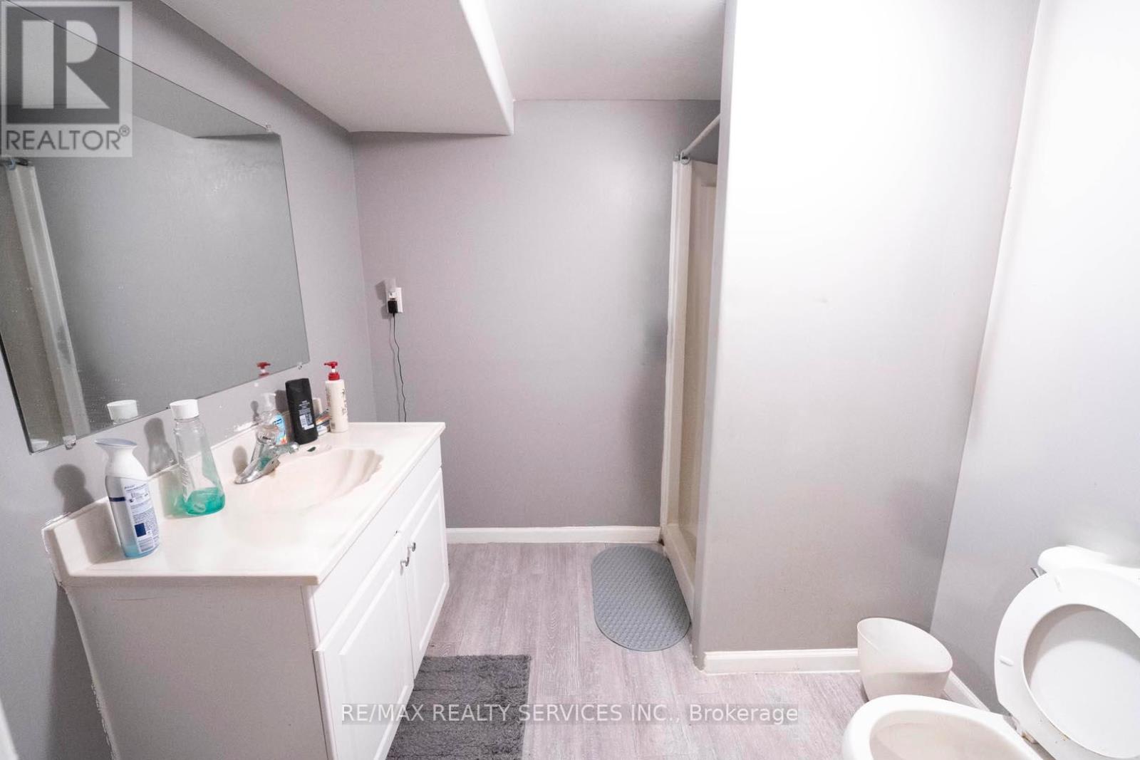 31 Sylvia Street, Barrie, Ontario  L4M 5J2 - Photo 11 - S12684050