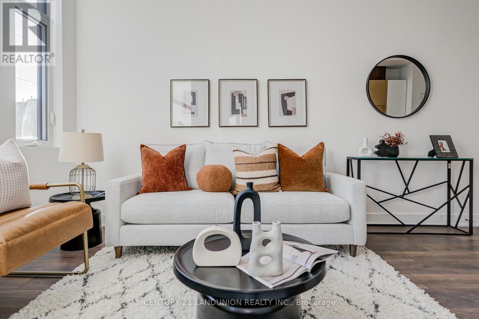 102 - 1285 Queen Street E, Toronto, Ontario  M4L 1C2 - Photo 10 - E12683104