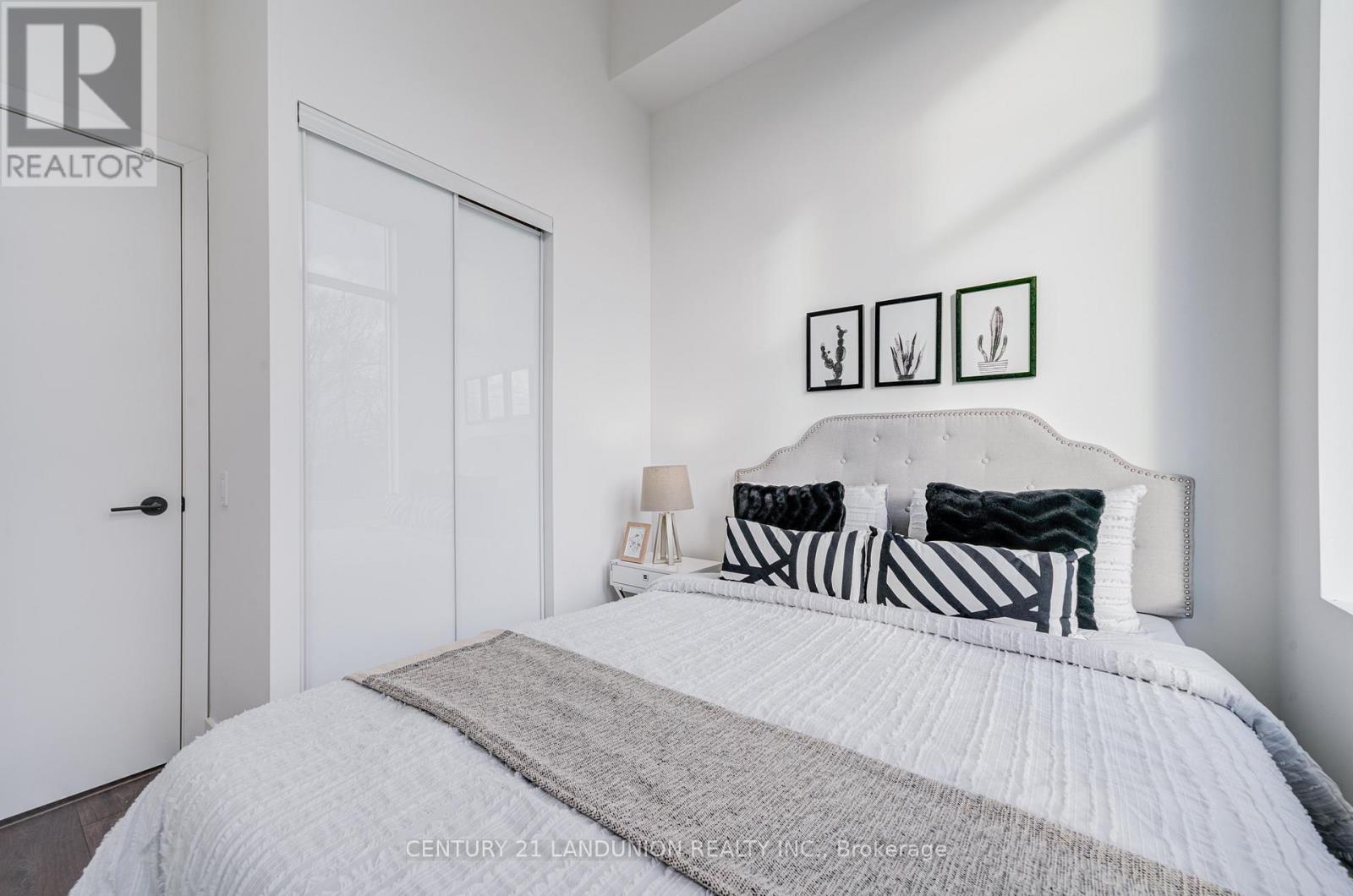 102 - 1285 Queen Street E, Toronto, Ontario  M4L 1C2 - Photo 29 - E12683104