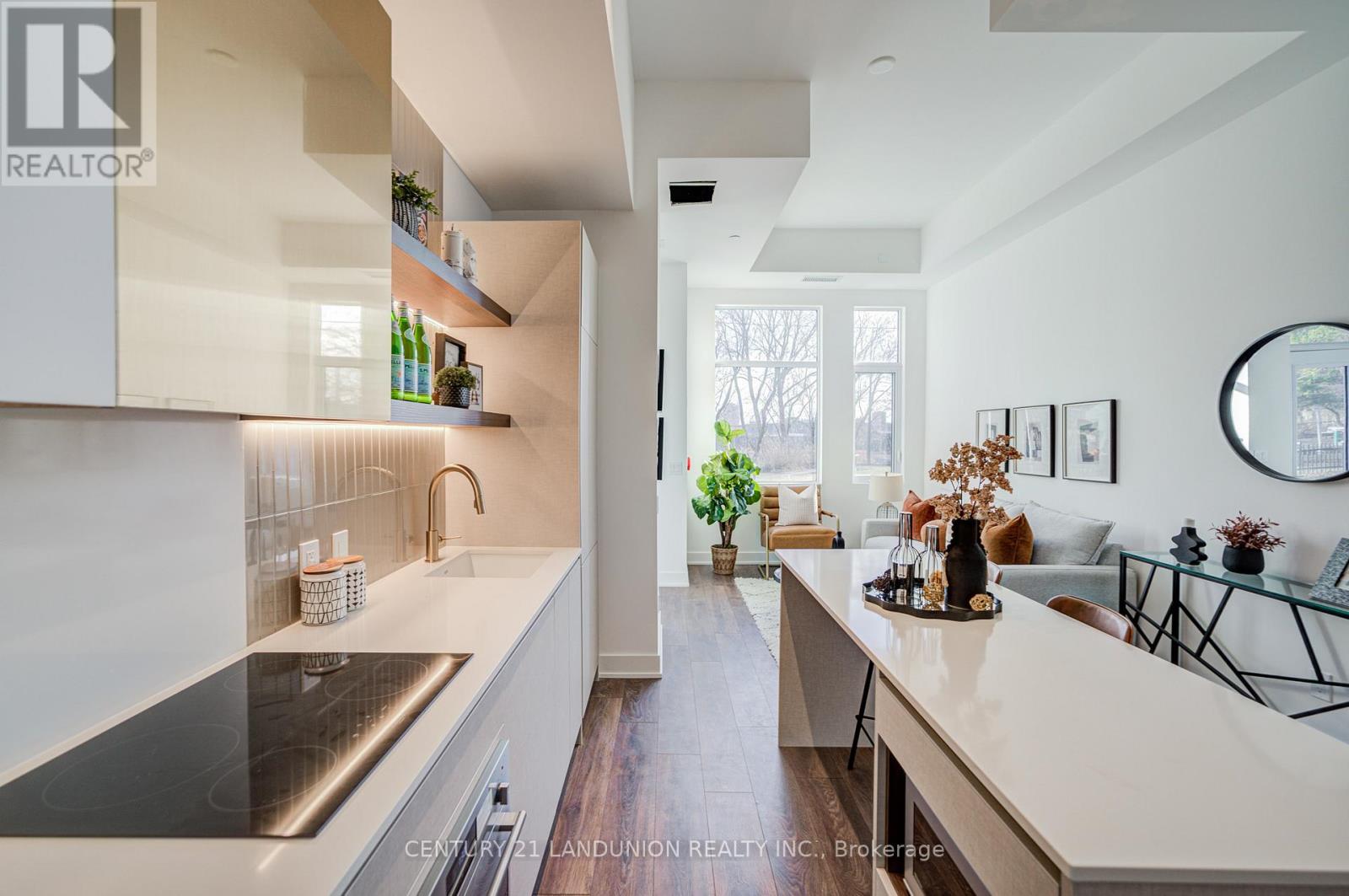 102 - 1285 Queen Street E, Toronto, Ontario  M4L 1C2 - Photo 5 - E12683104