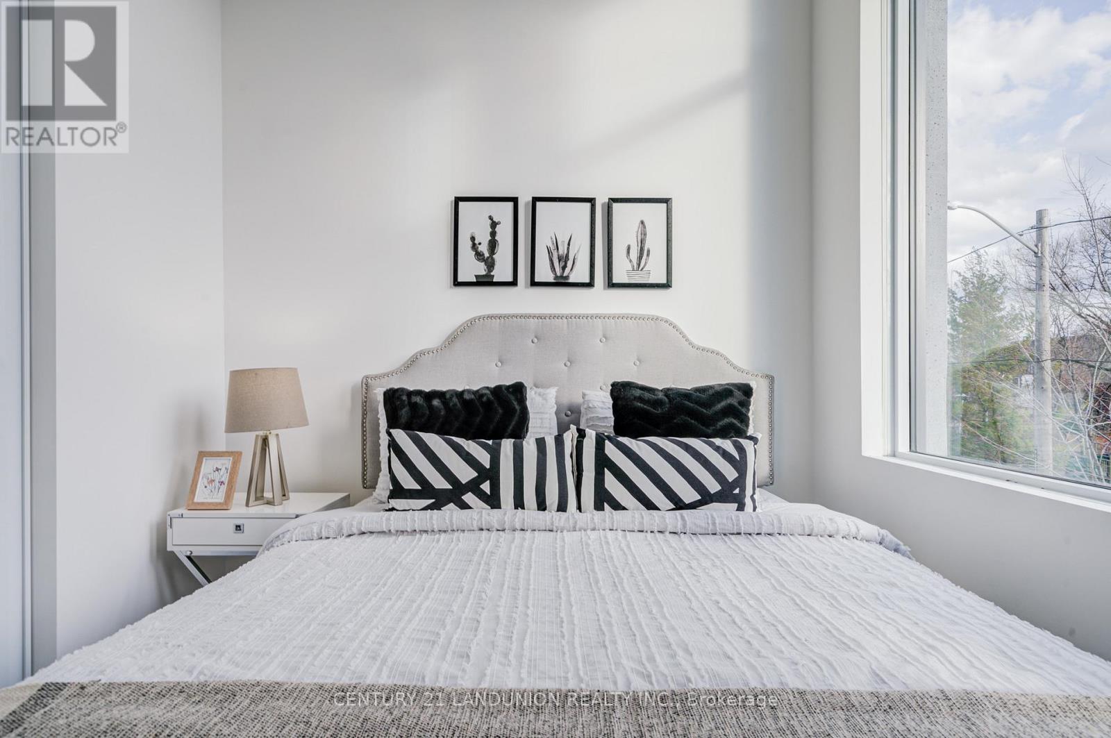 102 - 1285 Queen Street E, Toronto, Ontario  M4L 1C2 - Photo 28 - E12683104