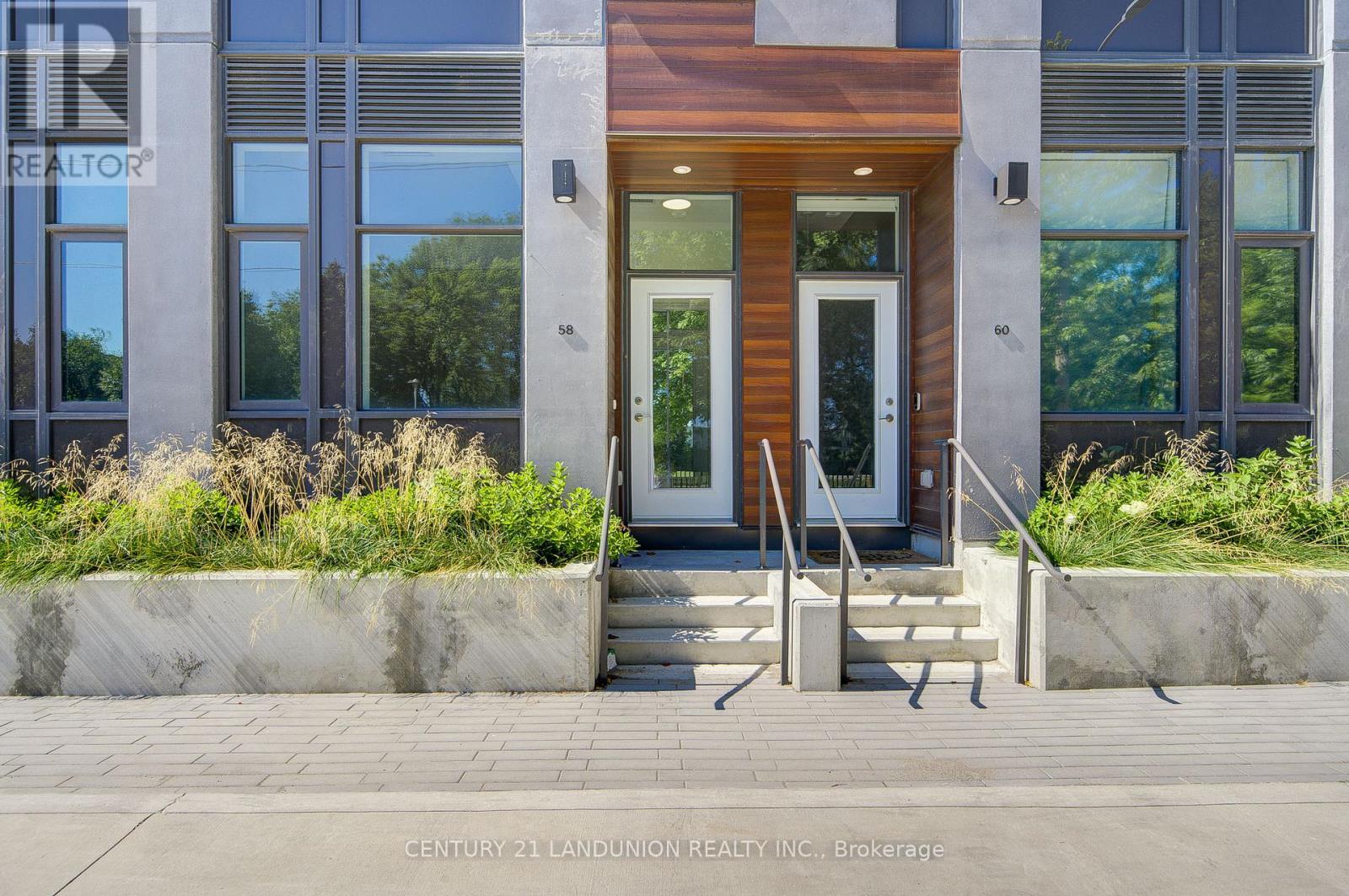 102 - 1285 Queen Street E, Toronto, Ontario  M4L 1C2 - Photo 24 - E12683104