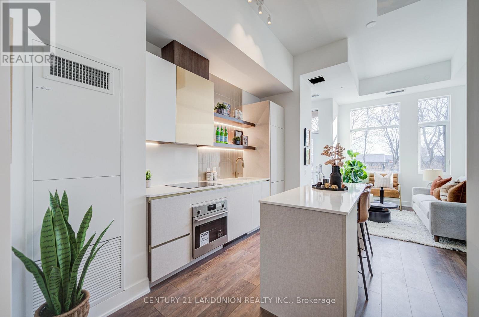 102 - 1285 Queen Street E, Toronto, Ontario  M4L 1C2 - Photo 6 - E12683104