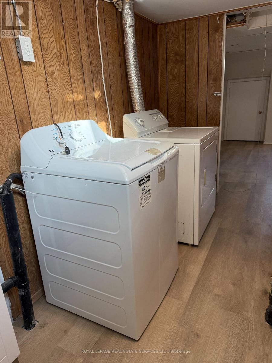 365 Sandhurst Drive, Oakville, Ontario  L6L 4L1 - Photo 10 - W12683038