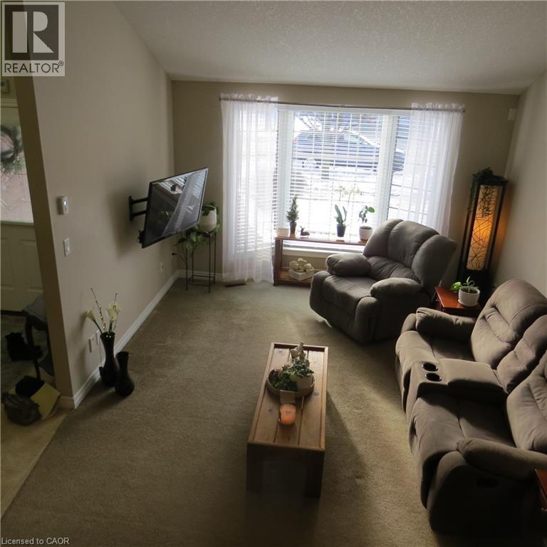 209 Kingfisher Avenue, Woodstock, Ontario  N4T 0B3 - Photo 7 - 40797436