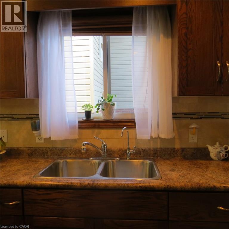 209 Kingfisher Avenue, Woodstock, Ontario  N4T 0B3 - Photo 12 - 40797436