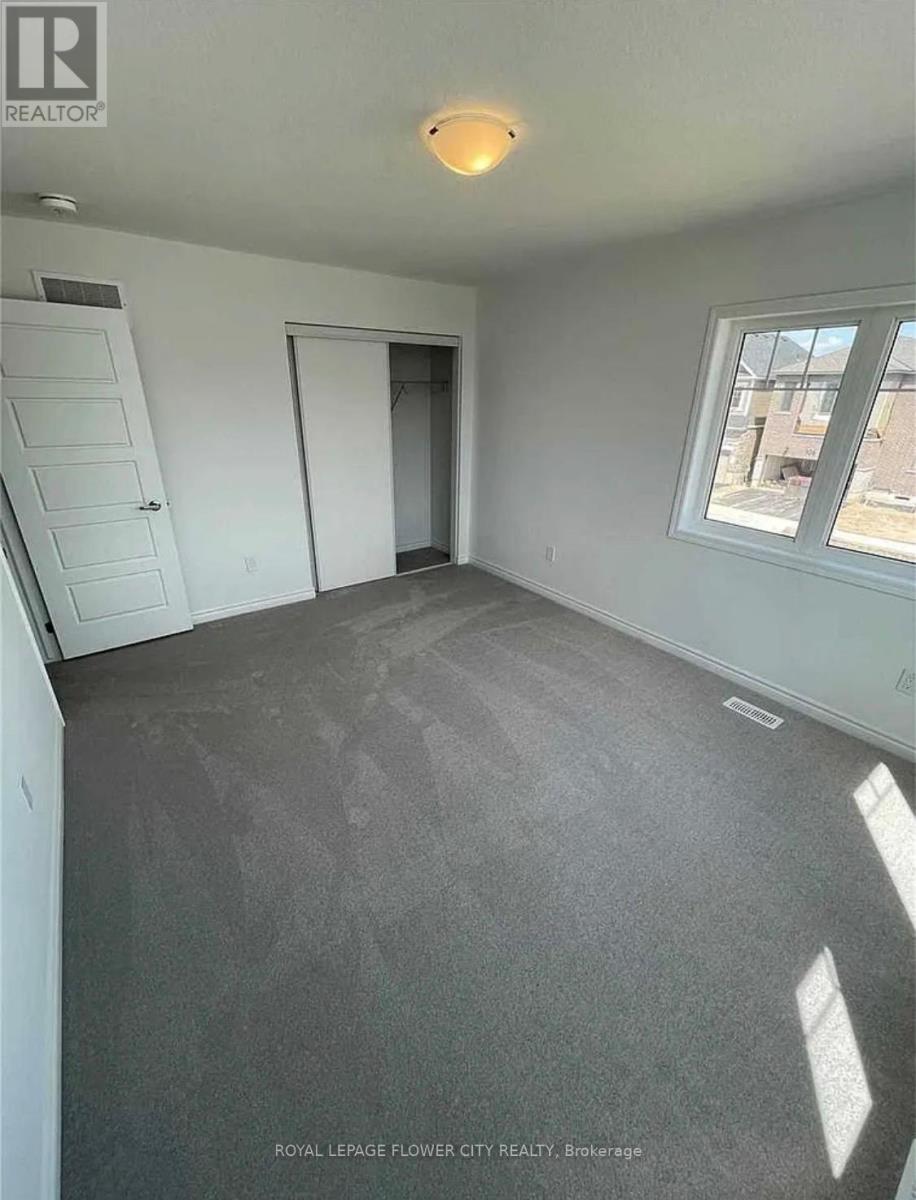 126 Histand Trail, Kitchener, Ontario  N2R 0S2 - Photo 11 - X12684060